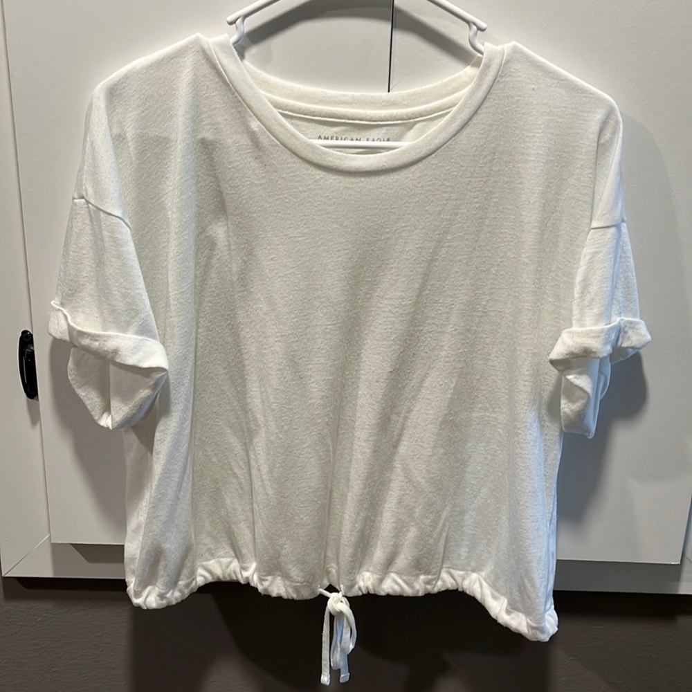 American eagle white crop top with tie at the bottom size M